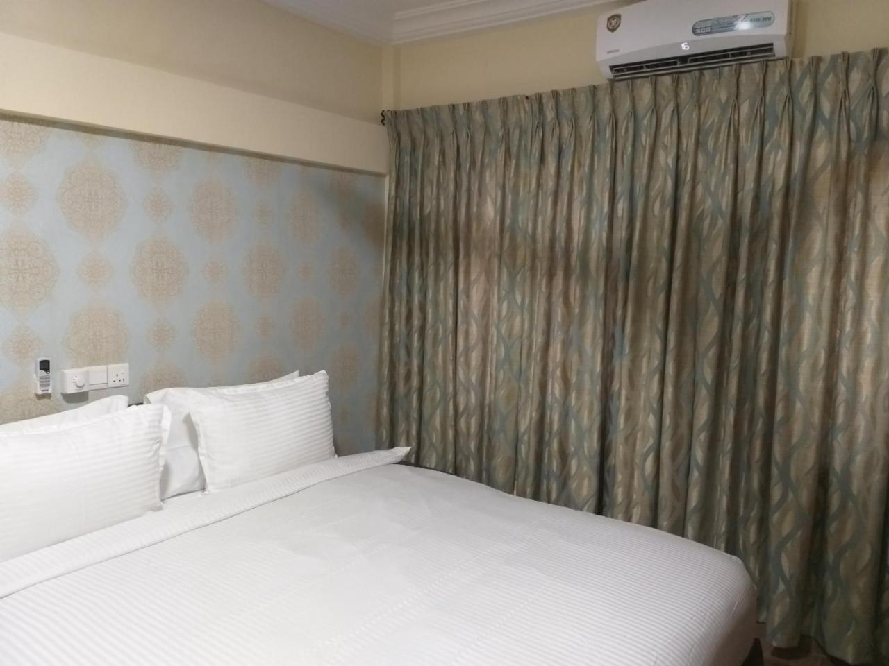 Jeyads Lodge タマレ エクステリア 写真