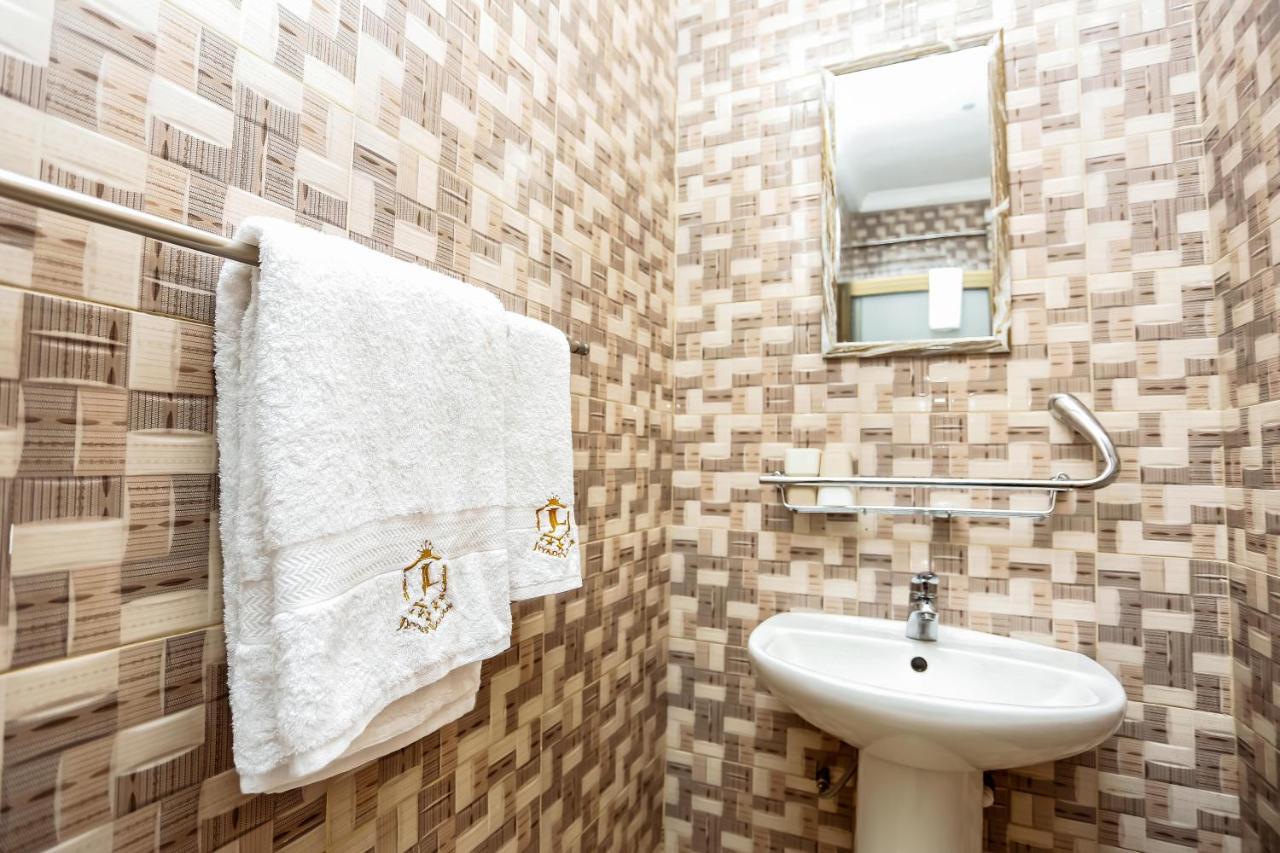 Jeyads Lodge タマレ エクステリア 写真